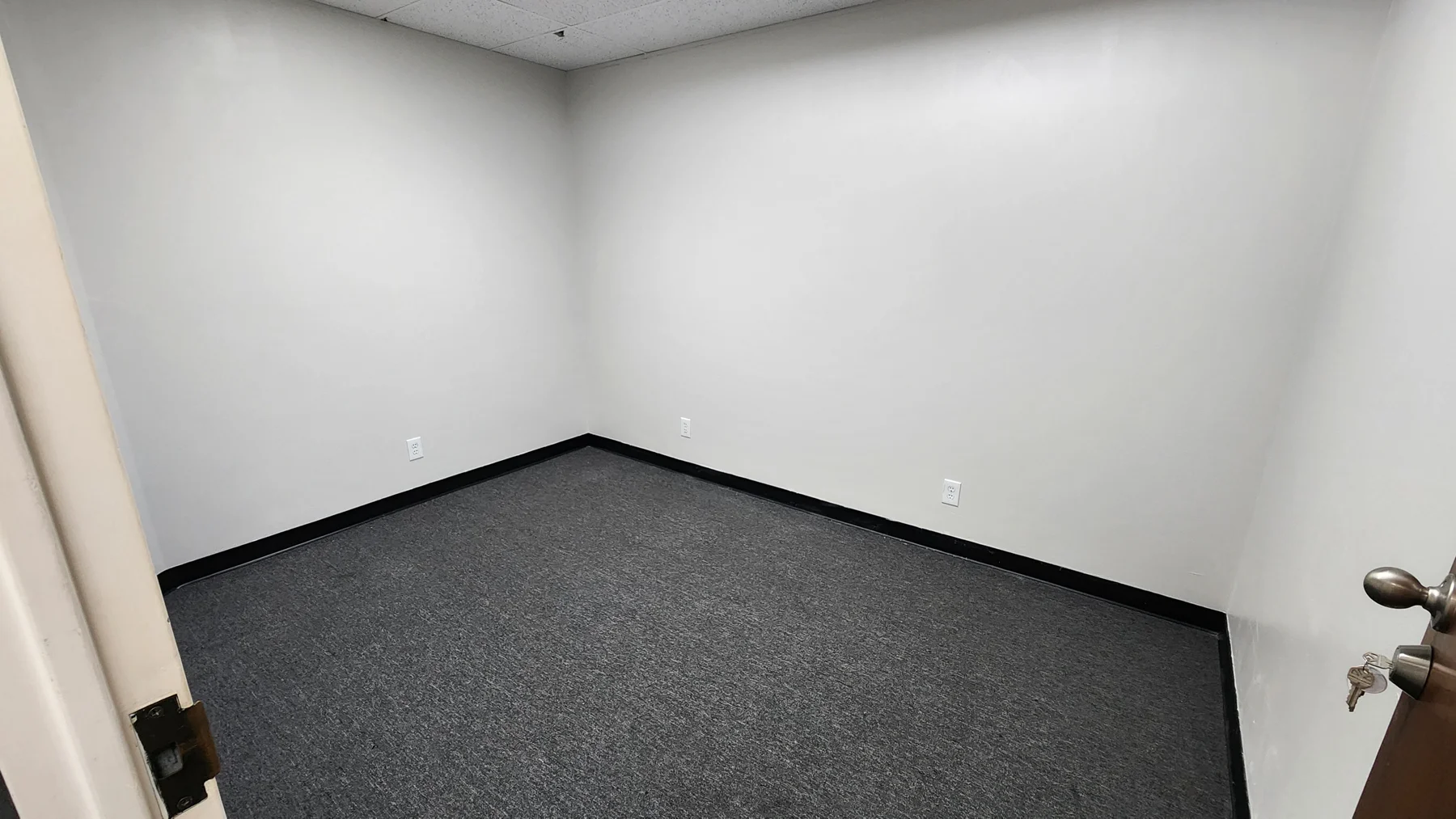 Example 150 square foot rehearsal room at Metroplex Music Complex