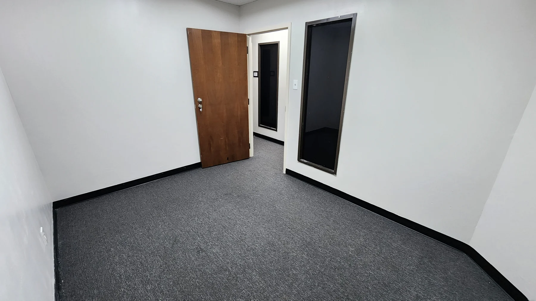 Example 250 square foot rehearsal room at Metroplex Music Complex
